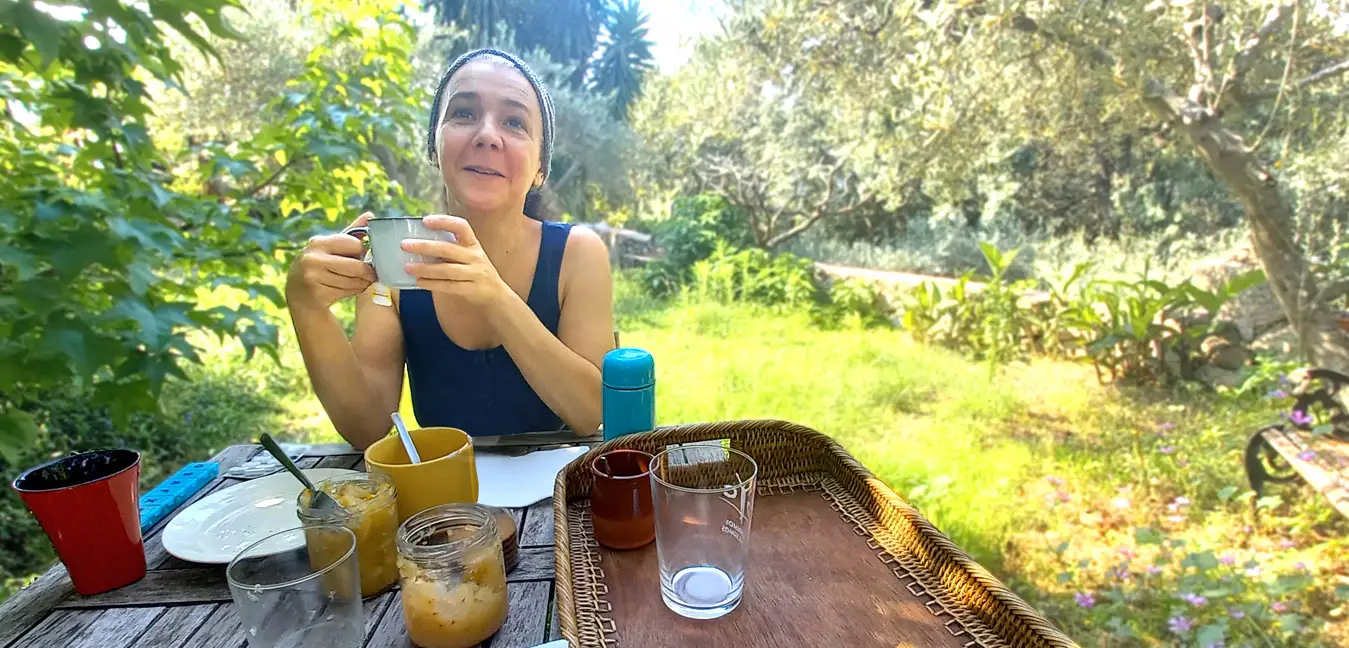 Un té y una charla terapéutica en la neturaleza Charla terapéutica y un té con Ana Martínez Díaz